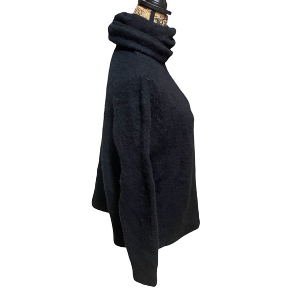 The Row Sweater - Picture 5 of 8